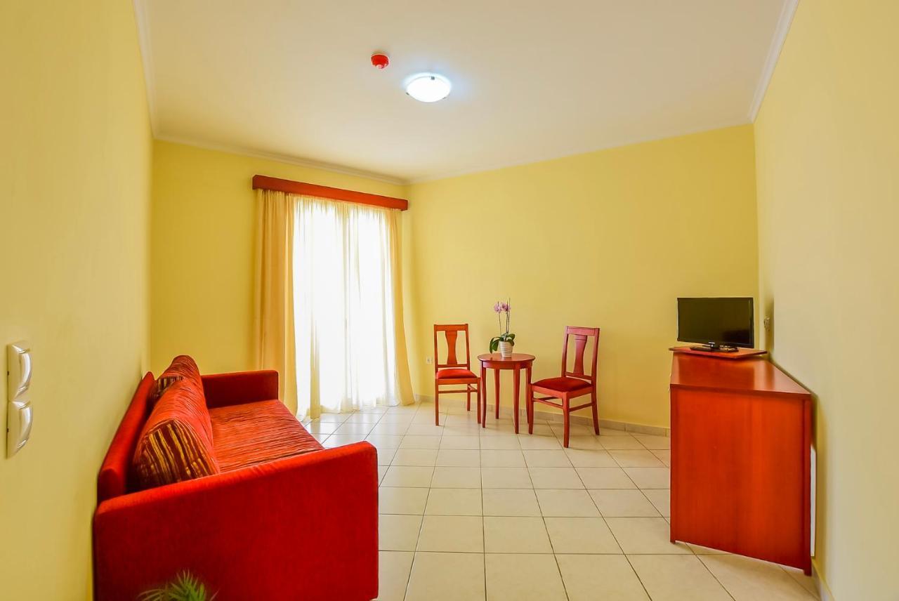 לגאנאס Timos Hotel מראה חיצוני תמונה
