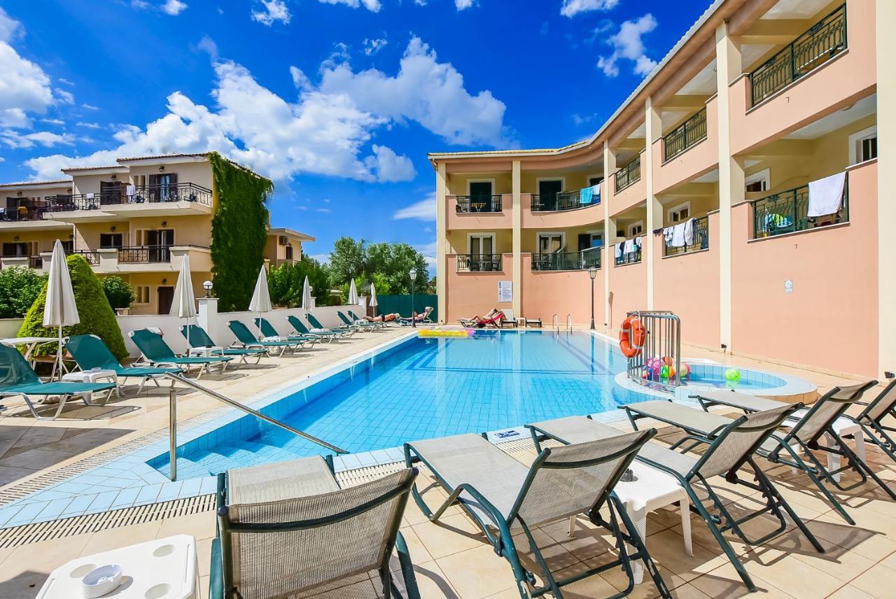 לגאנאס Timos Hotel מראה חיצוני תמונה